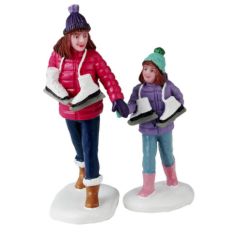 Lemax Skating Sisters (Set of 2) 