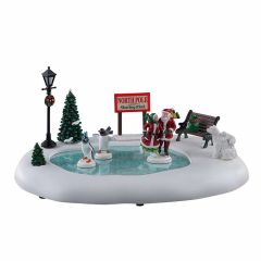 Lemax North Pole Skating Rink, B/O (4.5V)