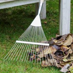 Burgon &amp; Ball Stainless Lawn Rake