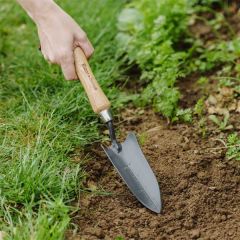 Kent & Stowe Carbon Steel Hand Transplanting Trowel