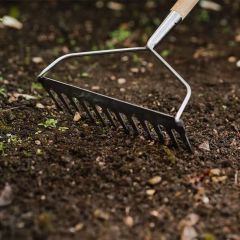 Kent & Stowe Garden Life Soil Rake
