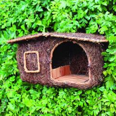 Wildlife World Simon King Cabin Nester