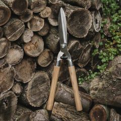 Kent and Stowe Wooden Hedge Shears